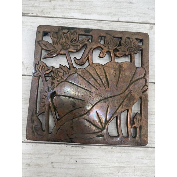 2 Vintage Copper and Cast Iron Floral Trivet Hot Dish Holders SET OF 2 - Picture 5 of 12